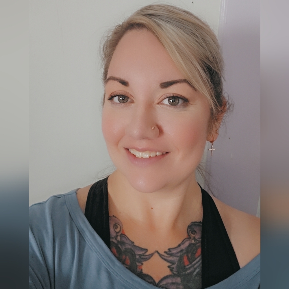 Meet your Posher, Candice